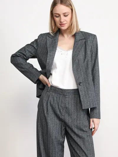 Пиджак однобортный темно-серого цвета в полоску